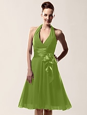 cheap Weddings &amp; Events-A-Line Bridesmaid Dress Halter Neck / V Neck Sleeveless Sexy Knee Length Chiffon with Sash / Ribbon / Bow(s) 2022