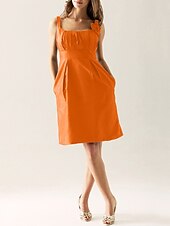 cheap Bridesmaid Dresses-Sheath / Column Scoop Neck Knee Length Taffeta Bridesmaid Dress with Draping / Flower / Pocket