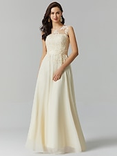 preiswerte Ballkleid-A-Linien Abendkleid elegantes Kleid Hochzeitsgast Abiball bodenlang ärmellos Illusionshals Brautjungfernkleid Georgette mit Applikationen