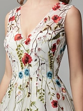 cheap WHITE-Beach Wedding A-Line Special Occasion Dresses Floral Dress Valentine&#039;s Day Wedding Guest Floor Length Sleeveless V Neck Lace with Embroidery Appliques dress to impress
