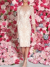 economico Lunghezza del tè-Abito da Sposa Sheath Abito Ospite di Matrimonio Taglie Forti Sexy Trasparente Collo Bateau Lunghezza al Ginocchio in Pizzo Maniche a 3/4 con Pieghe Applicazioni per impressionare Taglia