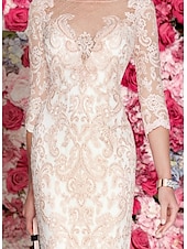 economico Lunghezza del tè-Abito da Sposa Sheath Abito Ospite di Matrimonio Taglie Forti Sexy Trasparente Collo Bateau Lunghezza al Ginocchio in Pizzo Maniche a 3/4 con Pieghe Applicazioni per impressionare Taglia