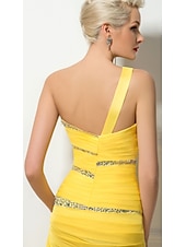 baratos AMARELO-Vestido de Noite Estilo Sheath Vestido Sexy Convidada de Casamento Noivado Cauda de Arrasto Sem Mangas Um Ombro 30D Chiffon Costas Nua com Cristais Pregueados Lantejoulas 2025