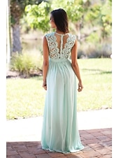 baratos Vestidos para Madrinhas-Linha A Vestido de Madrinha Decorado com Bijuteria Sem Manga Elegante Longo Chiffon / Renda com Faixa / Fita / Pregas 2022