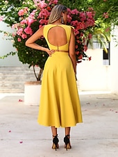 preiswerte Cocktailkleider-Strandhochzeit Zweiteilige Cocktailkleider Elegantes Kleid Abschlussfeier Verlobung knöchellang Ärmellos Juwel-Ausschnitt Herbst Hochzeitsgast Satin mit Rüschen einfarbige Kleider