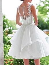 preiswerte Kleine weiße Kleider-Empfang Vintage 1940er  1950er kleines weißes Kleid Brautparty Kleider Hochzeitskleider A-Linie V-Ausschnitt ärmellos knie-lange Spitze Brautkleider mit Applikationen kaskadierende Rüschen