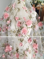 preiswerte Lange Kleider &amp; Abendkleider-A-Linie Kurz Mini Abiballkleider Party Blumen Ärmellos Juwelenhals Gartenparty Valentinstag Satin mit Applikationen