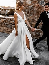  Vestidos de boda casuales en la playa vestido en línea A cuello en V sin mangas cola de corte vestidos nupciales de satén con cintas  lazos