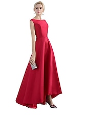 abordables Robes de fête-Robe de soirée en A Robe rouge verte Invité de mariage Tenue de fête Asymétrique Sans manches Col bijou Satin avec un style épuré pour impressionner 2025