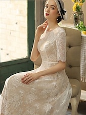 preiswerte Kleine weiße Kleider-Empfang kleines weißes Kleid Brautdusche Kleider Hochzeitskleider In Farbe Hochzeitskleider A-Linie Illusion Ausschnitt Halblange Ärmel Tee-Länge Spitze Brautkleider Mit Schleife  Bandapplikationen