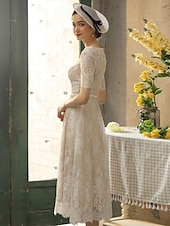 preiswerte Kleine weiße Kleider-Empfang kleines weißes Kleid Brautdusche Kleider Hochzeitskleider In Farbe Hochzeitskleider A-Linie Illusion Ausschnitt Halblange Ärmel Tee-Länge Spitze Brautkleider Mit Schleife  Bandapplikationen