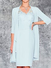 abordables Avec veste-Robe de mariée de plage deux pièces robe mère de la mariée invitée de mariage église élégante décolleté en V longueur genou chiffon manches 3/4 avec broderie 2025 taille personnalisée gratuite