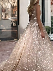 billiga GUL-Ballgown baldräkter lyxig klänning quinceanera födelsedag svep-/borstsläp ärmlös V-hals tyl V-bak med paljetter maskeraddräkt