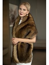 levne Kožešinová bolerka-Šály svatební přehozy elegantní aby vás udržely v teple bez rukávů svatební přehozy z umělé kožešiny s peřím pro svatební šaty na podzim a zimu aby ohromily