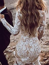 preiswerte lässige Brautkleider-Strandhochzeit Strand Einfaches Hochzeitskleid in Farbe Boho Hochzeitskleider Meerjungfrau Scoop Ausschnitt Lange Ärmel Gericht Zug Spitze Brautkleider Mit Applikationen