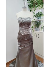 preiswerte GRAU-Meerjungfrau Sequin Abendkleid Elegantes Kleid Hochzeitsgast Formal Abend Sweep  Brush Train Ärmellos Trägerlos Satin mit Kristallen Maskerade Kleid um zu beeindrucken 2025