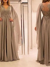 abordables JAUNE-Robe A-Line Plus Size Courbe Mère de la Mariée Robe Élégante Invité de Mariage Longueur de Sol Manche Courte Col V Chiffon avec Plis Broderie 2025