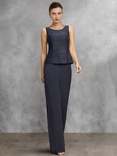 baratos Terninhos de calça da mamãe-Duas Peças Terninho Longo Vestido Para Mãe dos Noivos Manga Longa Scoop pescoço Elegante Formal Convidado do casamento Noite Formal Chiffon Renda com Lantejoulas