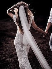 economico abiti da sposa casual-Matrimonio sulla spiaggia Abito da sposa semplice boho Abito sirena Scollatura a V Manica a cappuccio Treno corto Pizzo Abiti da sposa con applicazioni di colore solido 2025
