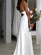 abordables robes de mariée décontractées-Robe de mariée de plage décontractée simple Robes de mariée fourreau décolletée carrée à bretelles spaghetti traîne balayage  brosse tissu extensible avec ruchés couleur unie.
