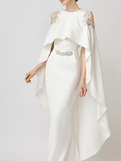 abordables BLANC-Robe de soirée sirène robe élégante invitée de mariage formelle longueur de sol sans manches col bijou capes chiffon extensible avec appliqués