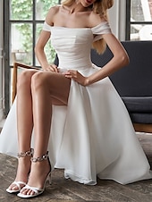 billiga Små vita klänningar-Strand Bröllop Bröllopsdusch Liten Vit Klänning Bröllopsdusch Klänningar Bröllopsklänningar A-Linje Off Shoulder Cap Ärmar Te Längd Chiffon Brudklänningar Med Rynkad Splitt Fram 2025