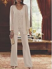 abordables Costumes-pantalons pour maman-Jumpsuit de mariage plage  costume 3 pièces mère de la mariée invitée de mariage formelle élégante luxueuse décolleté en V longueur sol chiffon dentelle sans manches wrap inclus avec perles paillettes