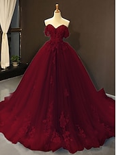 levne Plesové šaty-Ball gown plesové šaty květinové šaty svatební quinceanera s dvorem krátký rukáv srdcového výstřihu krajka s sklady a aplikacemi