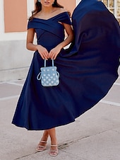abordables Robes de cocktail-Robes de cocktail en A mariage à la plage robe élégante longueur thé sans manches épaule dénudée invité d&#039;automne tissu extensible avec fente froncée robes Derby 2025