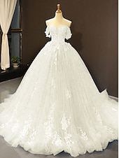 levne Plesové šaty-Ball gown plesové šaty květinové šaty svatební quinceanera s dvorem krátký rukáv srdcového výstřihu krajka s sklady a aplikacemi