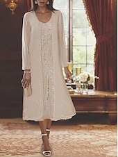 billige Med jakke-Strand Bryllup To Delt A-Linje Mor til Bruden Kjole Formell Bryllupsgjester Elegant V Hals Te Lengde Chiffon Blonde Ermeløse Jakke Kjoler med Beading Paljetter 2025 gratis tilpasset størrelse