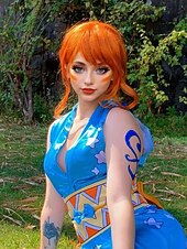  peruka cosplay w kolorze pomarańczowym, oceaniczna przygoda – warstwowa, z grzywką na bok