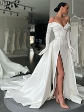 billige SVART-A-Linje Svart Kveldsdrakt Elegant Kjole Formell Court Tog Langermet Off Shoulder Sateng med Knapper Folder Splitt Maskerade Kjole