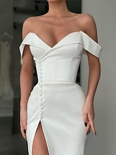 billige SVART-A-Linje Svart Kveldsdrakt Elegant Kjole Formell Court Tog Langermet Off Shoulder Sateng med Knapper Folder Splitt Maskerade Kjole