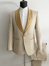 preiswerte Hochzeitsanzüge-Zweiteiliger Herren-Smoking aus champagnerfarbenem Jacquard-Stoff, schmal geschnitten – ideal für Hochzeiten, Abschlussbälle und Dinnerpartys. Der Anzug besteht aus einem einreihigen Blazer mit Schalkragen und passender Hose. Erhältlich in Burgunderrot, G