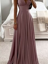 preiswerte Brautjungfernkleider-A-Linie Brautjungfernkleid V Ausschnitt Ärmellos Elegant Pinsel Schleppe Chiffon mit Horizontal gerüscht 2022