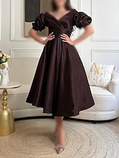 preiswerte Cocktailkleider-A-Linie Cocktailkleider Elegantes Kleid Formal Prom Teelänge Kurze Ärmel Herzförmiger Satin mit Rüschen Kleider