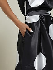 ieftine Rochii Business-Pentru femei Rochie Maxi lungă Rochii Tip Cămașă Rochie din satin Epocă Vacanță Fit regulat Buline Fără manșon Guler Cămașă Negru Alb Trifoi Vară Primăvară