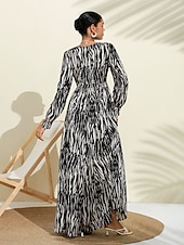 abordables Robe de cocktail-neva - robe longue trapèze en satin bulle à imprimé tacheté noir et blanc, col en V, manches longues