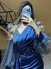 preiswerte Rosa-Meerjungfrau Pailletten Abendkleid Vintage Kleid formell Black Tie bodenlang lange Ärmel V-Ausschnitt Charmeuse mit Knöpfen Perlen Maskerade Kleid