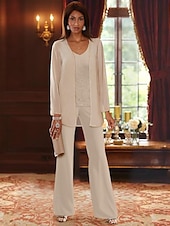 voordelige Broekpakken van mama-Strand Bruiloft Jumpsuit  Broekpak 3-delig Moeder van de Bruid Formele Bruiloft Gast Elegante V-Hals Vloerlengte Chiffon Kant Lange Mouw Jas met Apliques 2025
