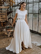 voordelige losse trouwjurken-Strandbruiloft Kleine Witte Jurken Bruiloft Jurken Twee Delige Boot Hals Cap Mouw Asymmetrische Kant Bruiloft Uniformen Bruiloft Jurken Met Effen Kleur