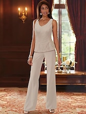 voordelige Broekpakken van mama-Strand Bruiloft Jumpsuit  Broekpak 3-delig Moeder van de Bruid Formele Bruiloft Gast Elegante V-Hals Vloerlengte Chiffon Kant Lange Mouw Jas met Apliques 2025