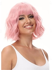 economico Parrucche trendy sintetiche-parrucca bob ondulata viola verde rosa con frangia parrucca viola ombre naturale capelli sintetici lunghezza delle spalle parrucche corte ricci per le donne