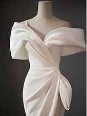 cheap Casual Wedding Dresses-Beach Open Back Simple Wedding Dresses Beach Wedding Sheath / Column Scoop Neck Sleeveless Sweep / Brush Train Stretch Fabric Bridal Gowns With Solid Color Summer Wedding Party 2025