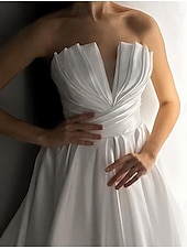 preiswerte WEISS-A-Linie Abendkleid Elegantes Kleid Hochzeitsball Kapellenzug Ärmellos Strapless Satin mit Raffungen 2025