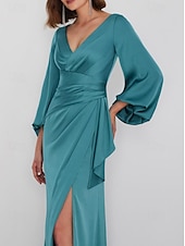 economico Abiti da sposa-Abiti da invitata al matrimonio A-Line abito elegante formale black tie lunghezza del pavimento maniche lunghe collo a V charmeuse con arricciato