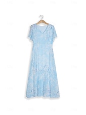 abordables Robes décontractées-Femmes Robe maxi Robe trapèze Élégant Quotidien Date Coupe régulière Fleuri Col en V Bleu Été
