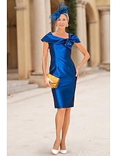 economico Con giacca-Abito a tubino a due pezzi per madre della sposa Abito elegante con collo gioiello in raso pizzo senza maniche lunghezza ginocchio con giacca e fiocco in pizzo 2025 taglia personalizzata gratuita