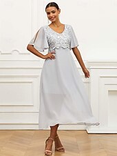 economico Abiti da festa-Per donna Abito linea A Poliestere Pizzo Con balze A V Manica a balza Manica corta Vestito maxi Invitati del matrimonio Cocktail party Elegante Da cerimonia Grigio Estate